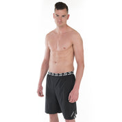 The Essential short- Black/White