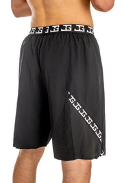 The Essential short- Black/White