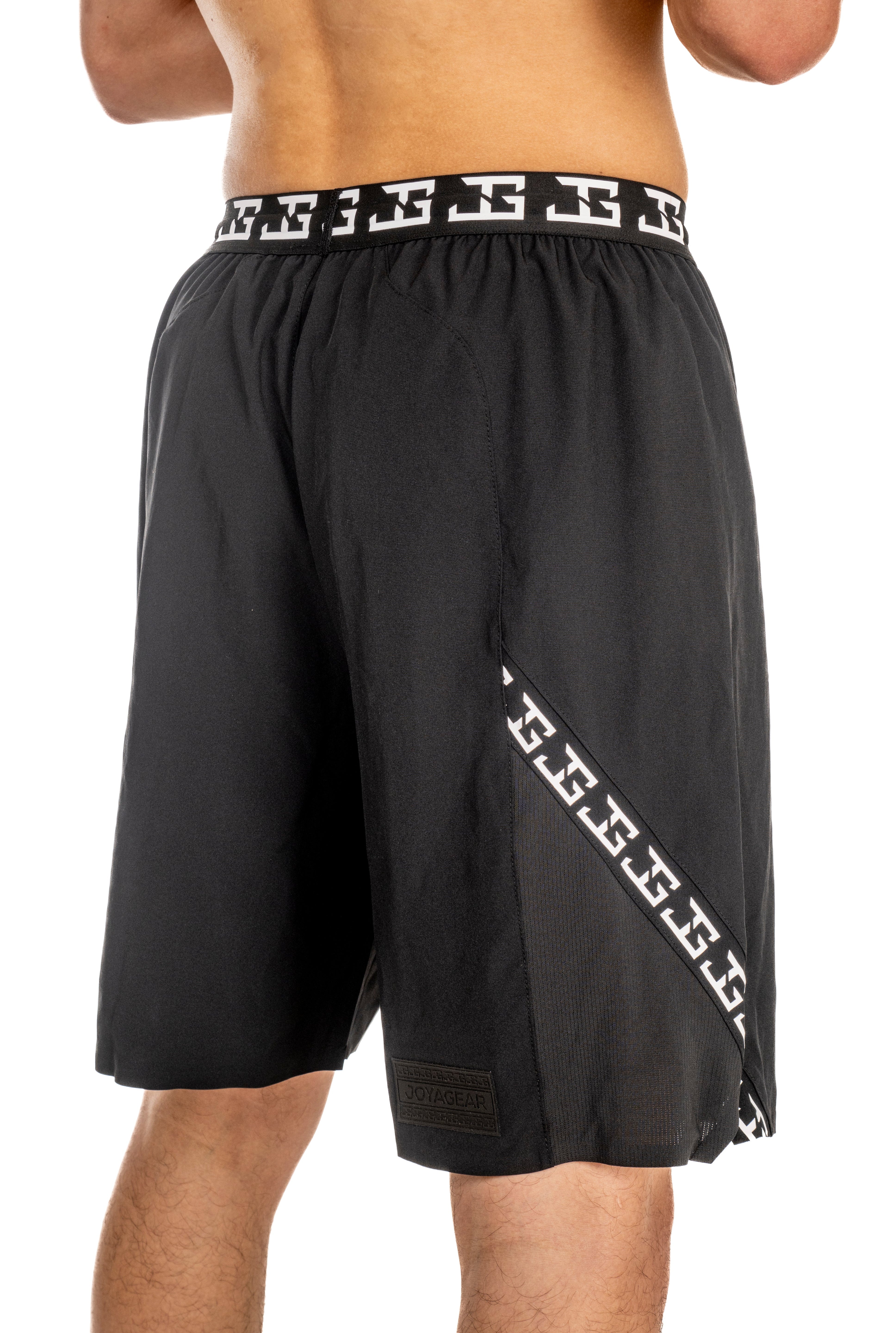 The Essential short- Black/White