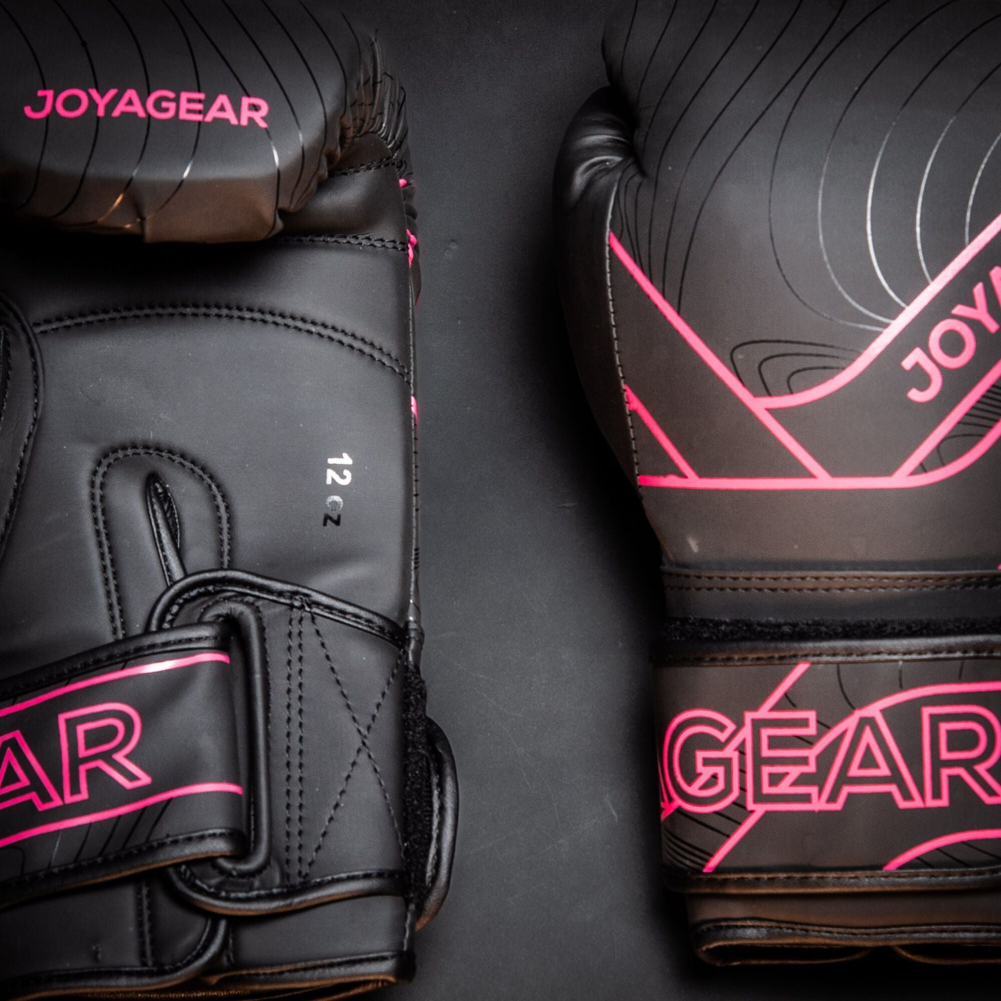 Joya ESSENTIAL Kickboxing Gloves - Black/Pink